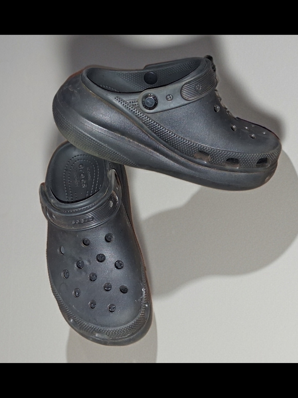 Crocs Black Platform Clogs 6 - Picture 2 of 5